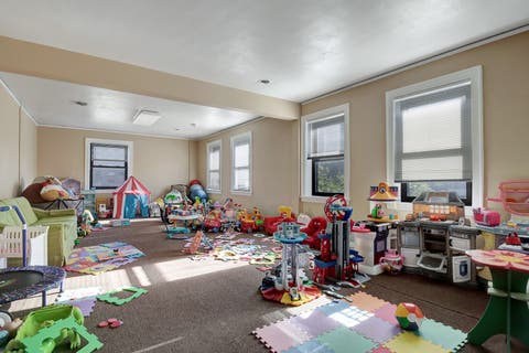 Tiny photo for 9335 LANDINGS Lane #307, Des Plaines, IL 60016 (MLS # 12643788)