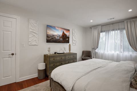 Tiny photo for 9335 LANDINGS Lane #307, Des Plaines, IL 60016 (MLS # 12643788)