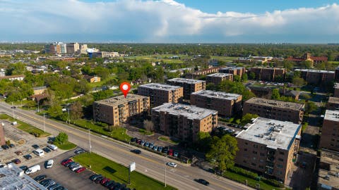 Tiny photo for 9335 LANDINGS Lane #307, Des Plaines, IL 60016 (MLS # 12643788)