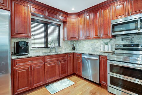 Tiny photo for 9335 LANDINGS Lane #307, Des Plaines, IL 60016 (MLS # 12643788)