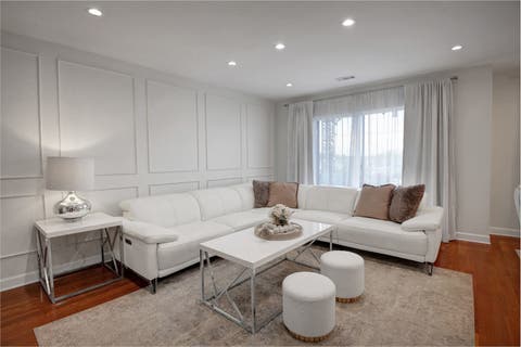 Tiny photo for 9335 LANDINGS Lane #307, Des Plaines, IL 60016 (MLS # 12643788)