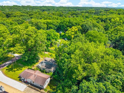 Tiny photo for 252 Sylvan Lane, Creve Coeur, IL 61610 (MLS # 12667232)