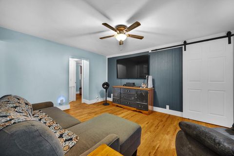 Tiny photo for 252 Sylvan Lane, Creve Coeur, IL 61610 (MLS # 12667232)