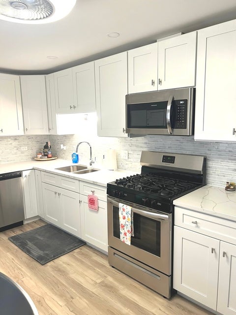 Tiny photo for 5214 N Potawatomie Avenue #2E, Chicago, IL 60656 (MLS # 12672375)