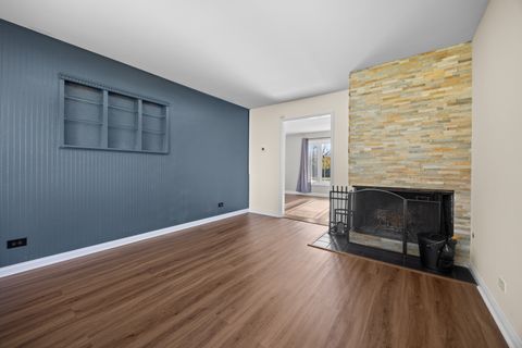 Tiny photo for 1320 Hassell Road, Hoffman Estates, IL 60169 (MLS # 12520363)