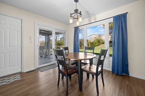 Tiny photo for 1320 Hassell Road, Hoffman Estates, IL 60169 (MLS # 12520363)