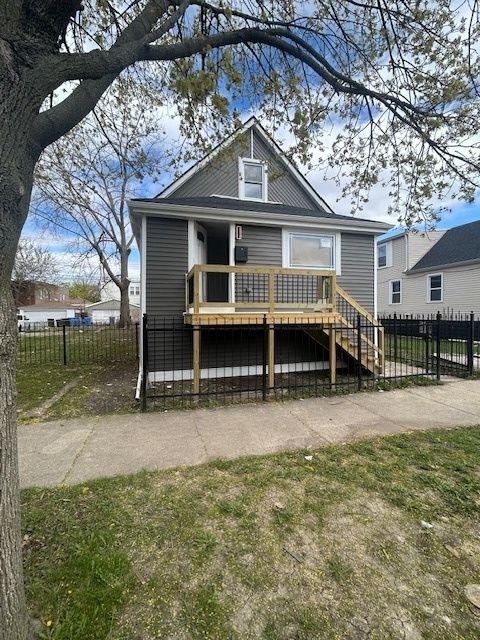 10509 S Edbrooke Avenue Chicago IL 60628