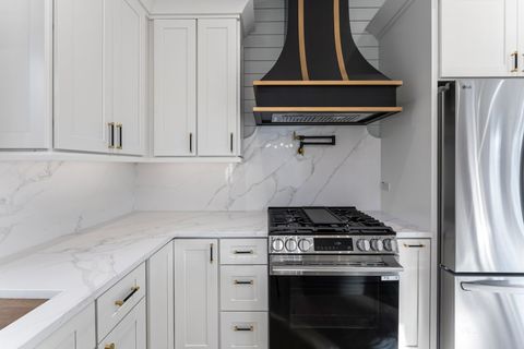 Tiny photo for 700 Florence Drive, Park Ridge, IL 60068 (MLS # 12535072)