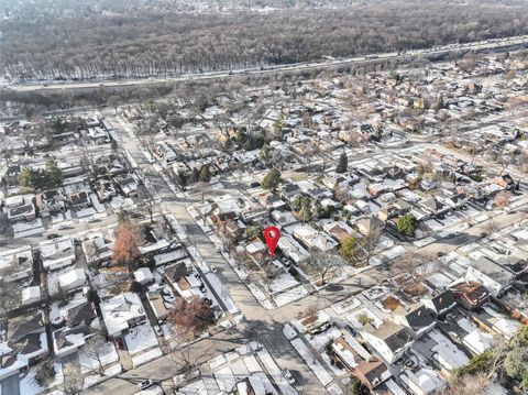 Tiny photo for 700 Florence Drive, Park Ridge, IL 60068 (MLS # 12535072)