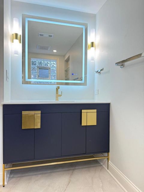 Tiny photo for 700 Florence Drive, Park Ridge, IL 60068 (MLS # 12535072)