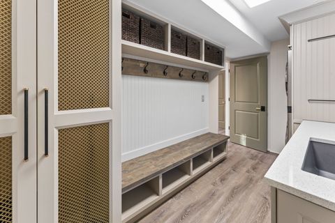 Tiny photo for 700 Florence Drive, Park Ridge, IL 60068 (MLS # 12535072)