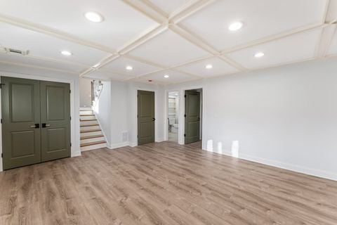 Tiny photo for 700 Florence Drive, Park Ridge, IL 60068 (MLS # 12535072)