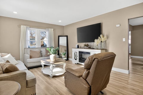 Tiny photo for 3308 California Road, Rockford, IL 61108 (MLS # 12752198)