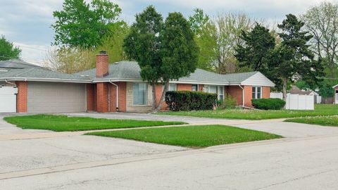 Photo of 7945 Mobile Avenue, Burbank, IL 60459 (MLS # 12618068)