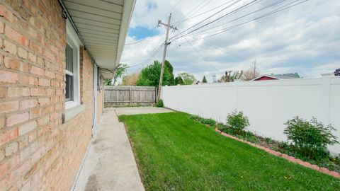 Tiny photo for 7945 Mobile Avenue, Burbank, IL 60459 (MLS # 12618068)