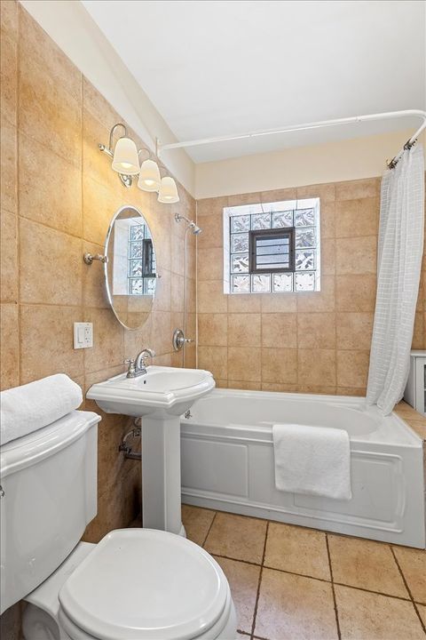 Tiny photo for 3614 N HAMLIN Avenue, Chicago, IL 60618 (MLS # 12484340)