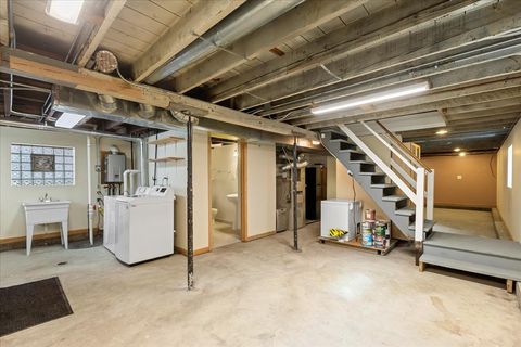 Tiny photo for 3614 N HAMLIN Avenue, Chicago, IL 60618 (MLS # 12484340)