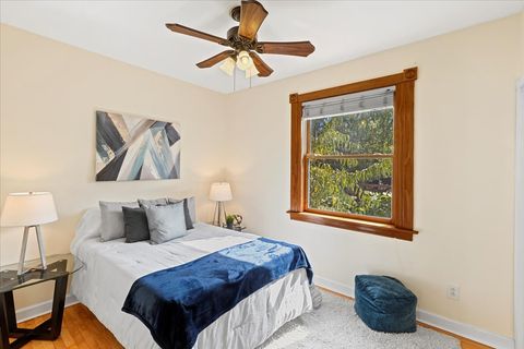 Tiny photo for 3614 N HAMLIN Avenue, Chicago, IL 60618 (MLS # 12484340)