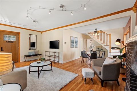 Tiny photo for 3614 N HAMLIN Avenue, Chicago, IL 60618 (MLS # 12484340)