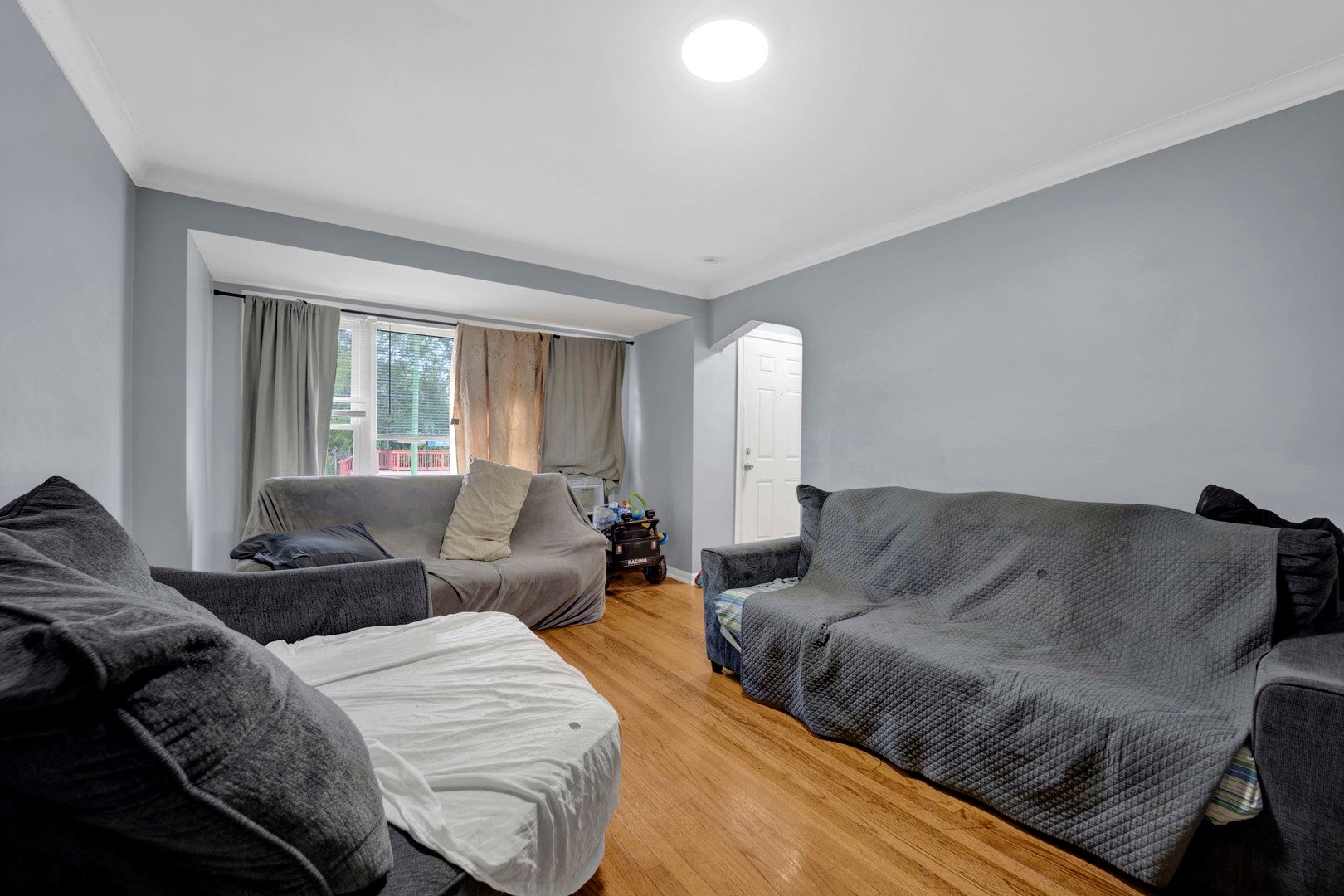 25 E 121ST Street