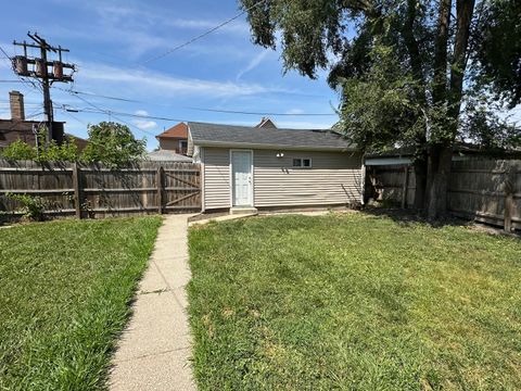 Tiny photo for 906 S 10th Avenue, Maywood, IL 60153 (MLS # 12443805)