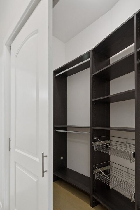 Tiny photo for 4528 S King Drive #2, Chicago, IL 60653 (MLS # 12676076)