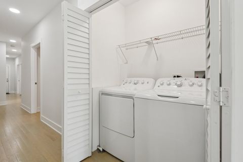Tiny photo for 4528 S King Drive #2, Chicago, IL 60653 (MLS # 12676076)