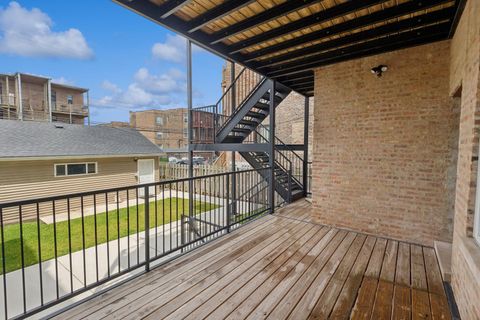 Tiny photo for 4528 S King Drive #2, Chicago, IL 60653 (MLS # 12676076)