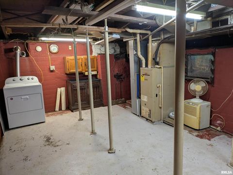 Tiny photo for 1205 Burgess Avenue, JohnstonCy, IL 62951 (MLS # EB458483)