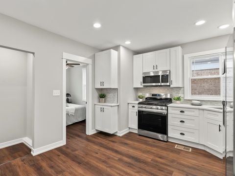 Tiny photo for 3734 Lombard Avenue, Berwyn, IL 60402 (MLS # 12597123)