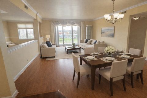 Tiny photo for 7081 W Touhy Avenue #606, Niles, IL 60714 (MLS # 12604395)