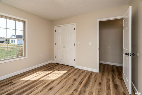 Tiny photo for 12852 Quarter Horse Road, Marion, IL 62959 (MLS # QC4266930)