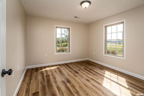 Tiny photo for 12852 Quarter Horse Road, Marion, IL 62959 (MLS # QC4266930)