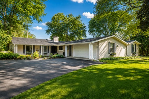 Photo of 1161 Winwood Drive, Lake Forest, IL 60045 (MLS # 12671811)