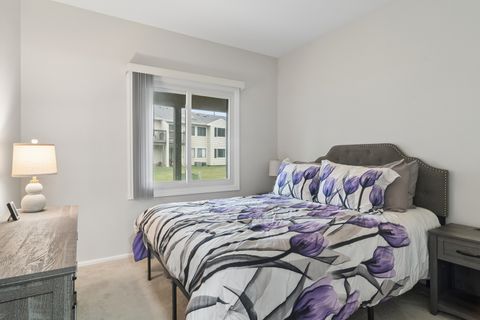 Tiny photo for 927 Hidden Lake Drive #0, Buffalo Grove, IL 60089 (MLS # 12615256)