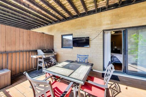 Tiny photo for 1455 W Thomas Street #2E, Chicago, IL 60642 (MLS # 12484897)