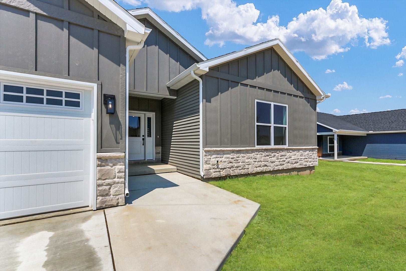 2904 Haydon Drive