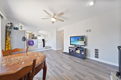 Tiny photo for 565 Edgebrook Court, Carol Stream, IL 60188 (MLS # 12593133)