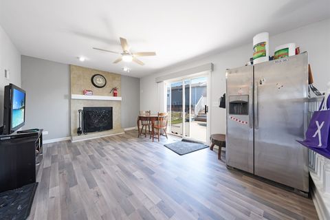 Tiny photo for 565 Edgebrook Court, Carol Stream, IL 60188 (MLS # 12593133)