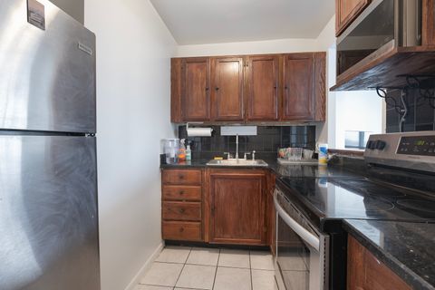 Tiny photo for 5415 N SHERIDAN Road #2003, Chicago, IL 60640 (MLS # 12616345)