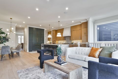 Tiny photo for 3723 N Oakley Avenue, Chicago, IL 60618 (MLS # 12571083)