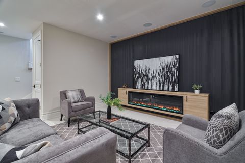 Tiny photo for 3723 N Oakley Avenue, Chicago, IL 60618 (MLS # 12571083)