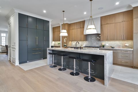 Tiny photo for 3723 N Oakley Avenue, Chicago, IL 60618 (MLS # 12571083)