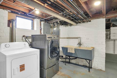 Tiny photo for 402 W Pennsylvania Avenue, Urbana, IL 61801 (MLS # 12716537)