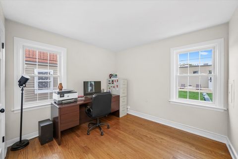 Tiny photo for 1811 N 72nd Court, Elmwood Park, IL 60707 (MLS # 12509177)