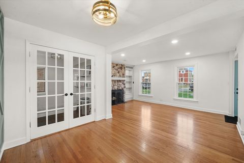 Tiny photo for 1811 N 72nd Court, Elmwood Park, IL 60707 (MLS # 12509177)