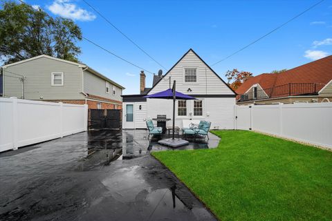 Tiny photo for 1811 N 72nd Court, Elmwood Park, IL 60707 (MLS # 12509177)