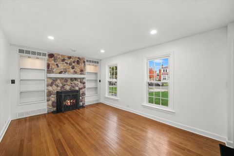 Tiny photo for 1811 N 72nd Court, Elmwood Park, IL 60707 (MLS # 12509177)