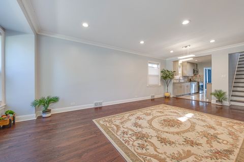 Tiny photo for 6149 N Karlov Avenue, Chicago, IL 60646 (MLS # 12495013)