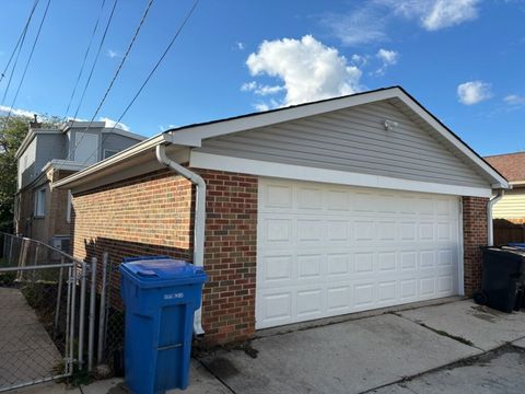 Tiny photo for 6149 N Karlov Avenue, Chicago, IL 60646 (MLS # 12495013)
